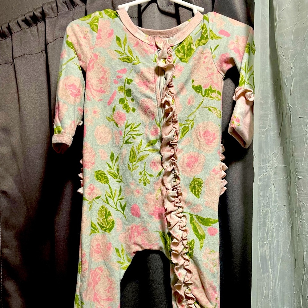 Sweet Honey layette